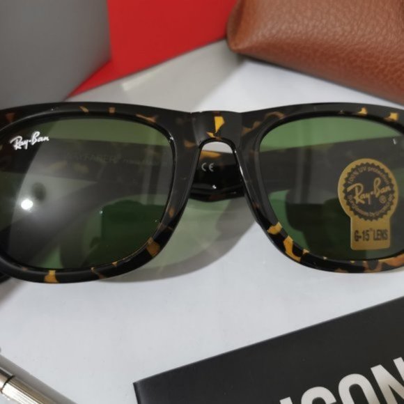 RayBan Original Wayfarer Sunglasses RB - Picture 3 of 6